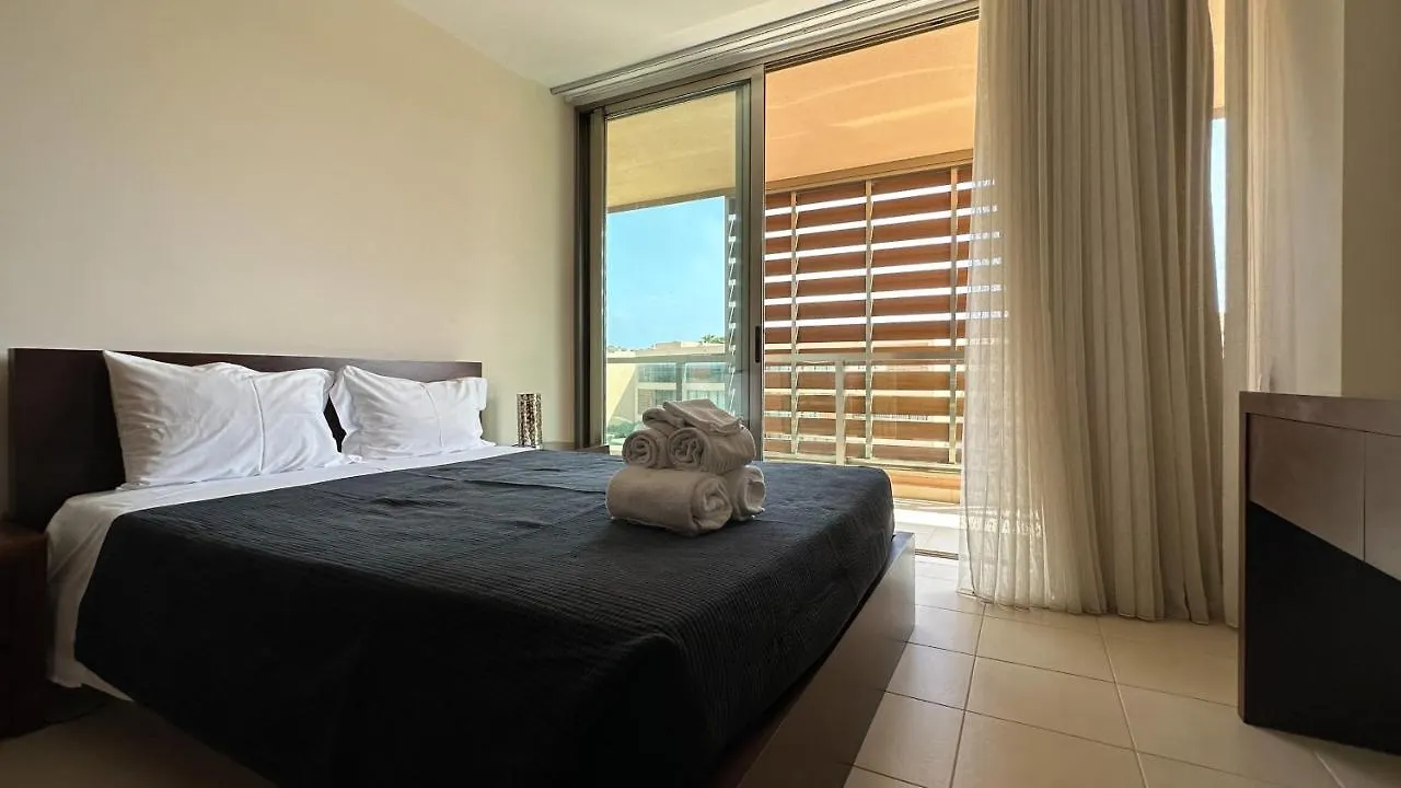 Herdade Dos Salgados, T2 12C 3D, Vila Das Lagoas Albufeira 0*,  Portugalsko